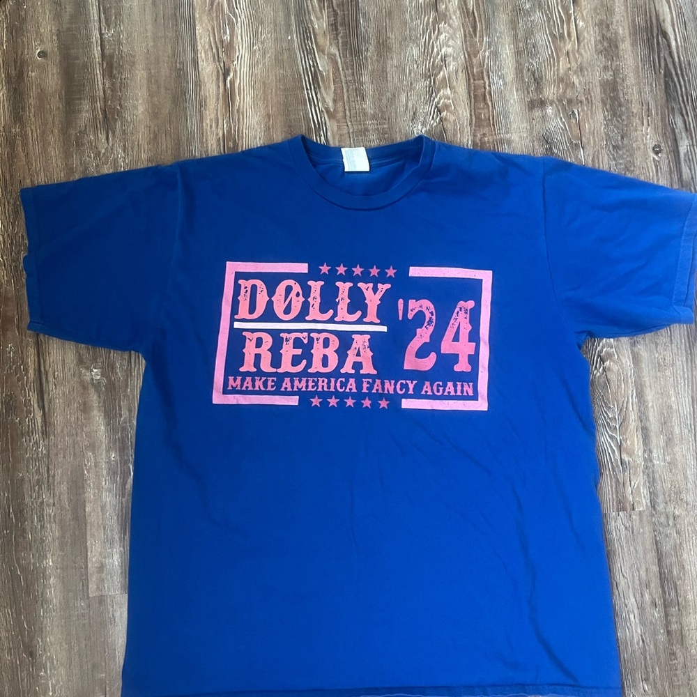 Dolly Reba ‘24 Make America Fancy Again Graphic T-Shirt with Pink Print